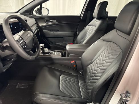 New 2026 Kia Sportage X-Line w/ X-Line Technology Package AWD/4WD image 3
