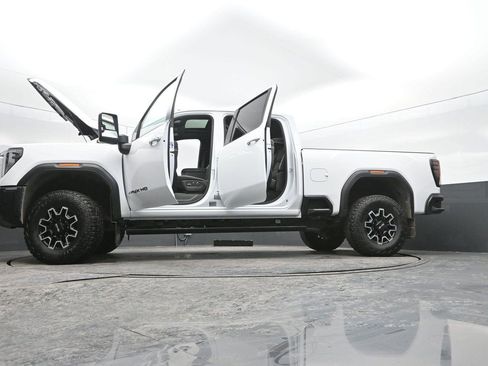 Used 2026 GMC Sierra 2500 AT4X image 56