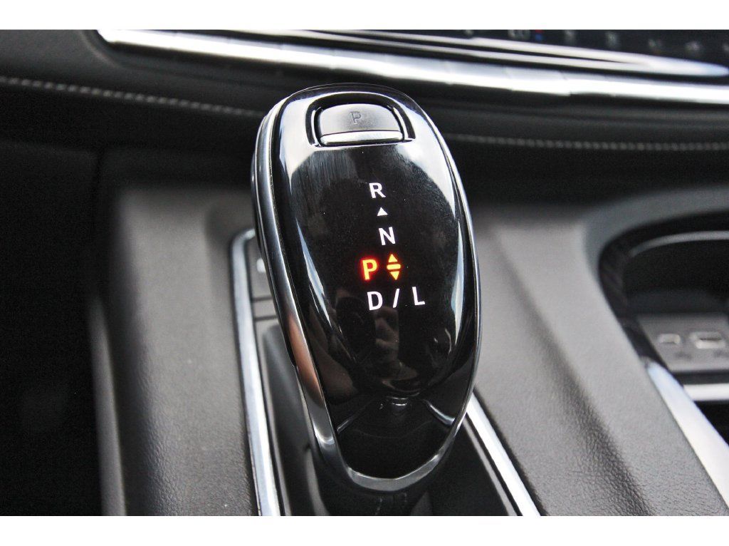 Used 2021 Cadillac Escalade Sport w/ LPO, Illumination Package AWD/4WD image 26