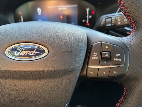 New 2026 Ford Escape ST-Line w/ Tech Pack #1 image 18