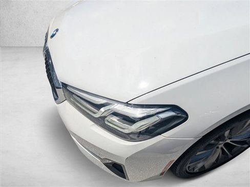 Used 2023 BMW 530i w/ Convenience Package RWD image 15