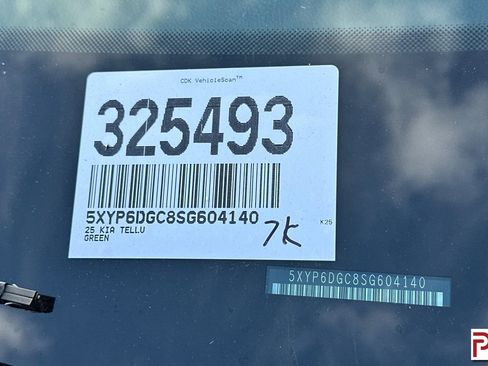 Used 2025 Kia Telluride S image 37