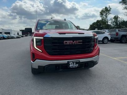 New 2026 GMC Sierra 1500 Pro w/ Pro Value Package