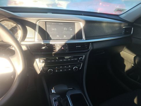 Used 2019 Kia Optima LX image 17