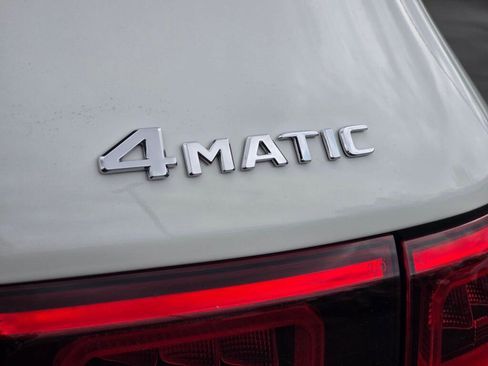 Used 2023 Mercedes-Benz GLB 250 4MATIC w/ AMG Line image 35