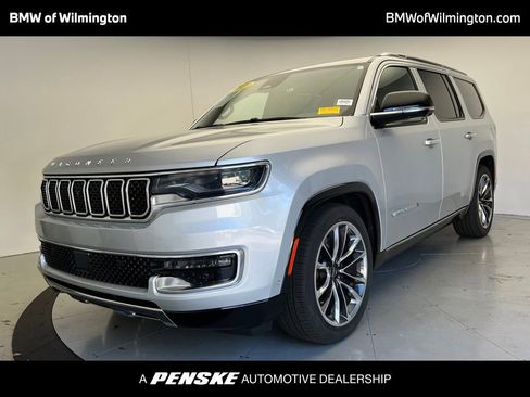 Used 2023 Jeep Wagoneer Series III w/ Premium Group I AWD/4WD image 1