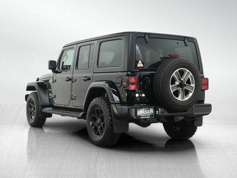 Used 2023 Jeep Wrangler Unlimited Sahara w/ Cold Weather Group AWD/4WD image 4
