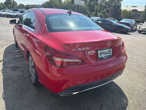 Used 2019 Mercedes-Benz CLA 250 4MATIC w/ Premium Package image 10
