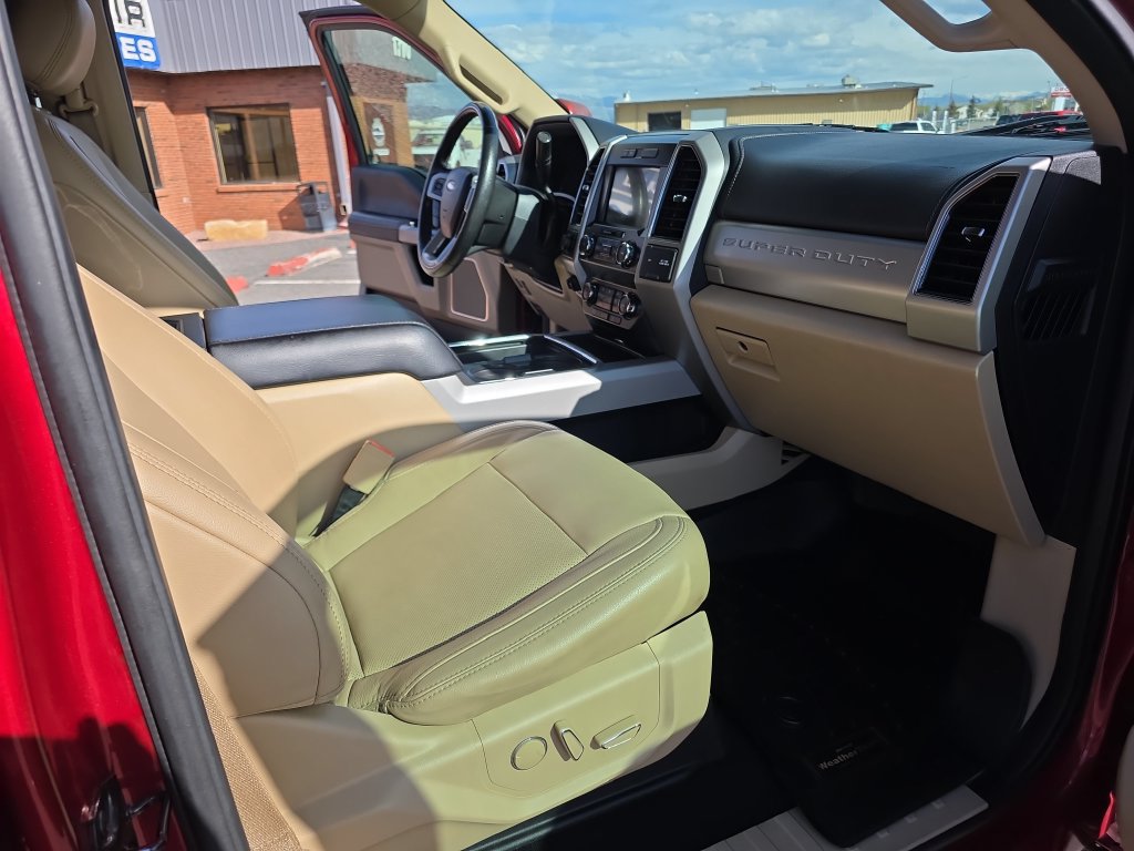 Used 2019 Ford F250 Lariat w/ Lariat Ultimate Package AWD/4WD image 28