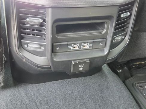 Used 2022 RAM 2500 Limited AWD/4WD image 16