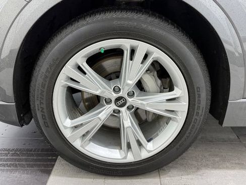 Used 2023 Audi Q8 Prestige AWD/4WD image 5