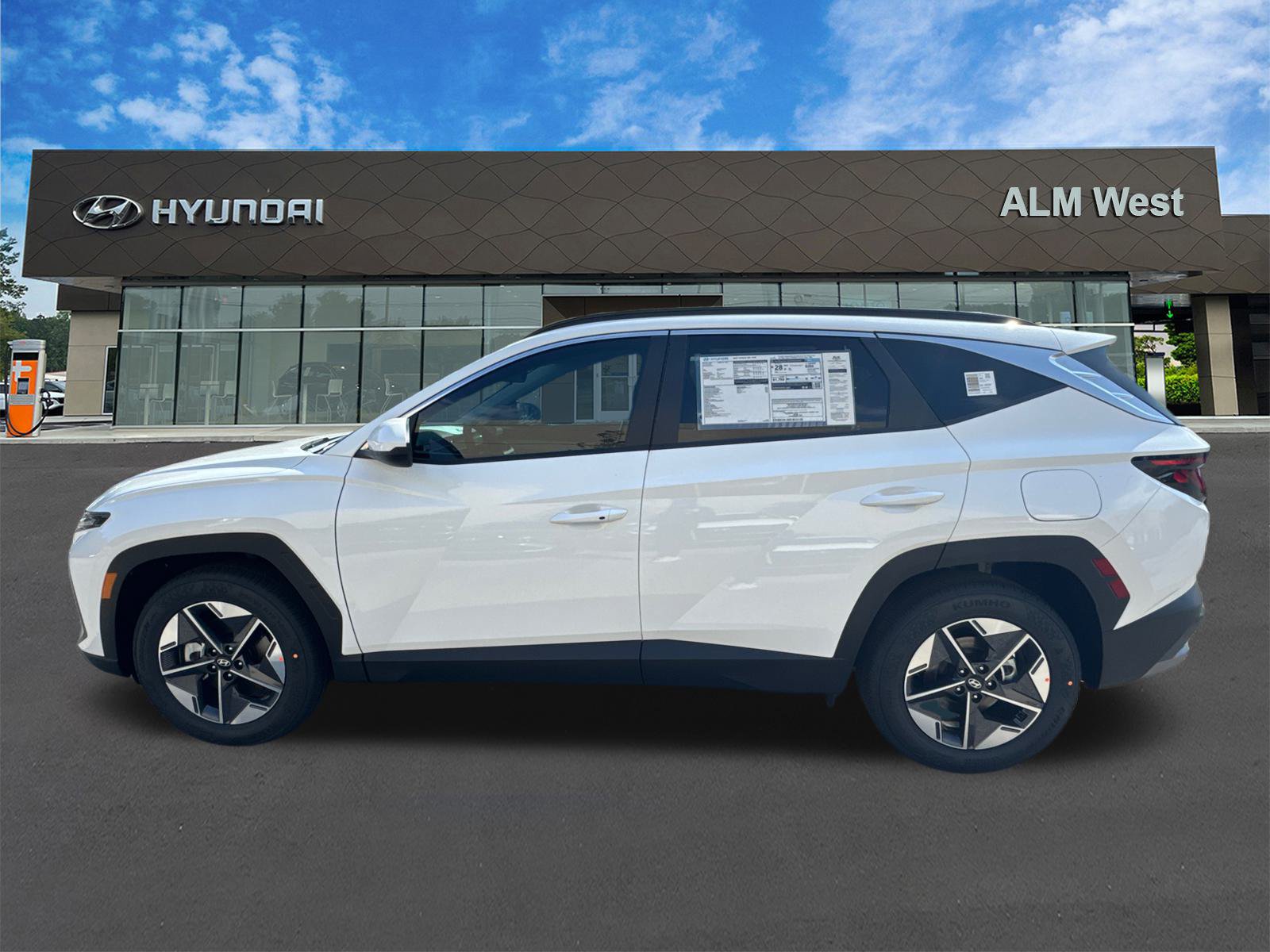 New 2026 Hyundai Tucson SEL Plus FWD image 9