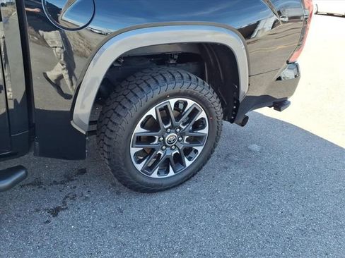 Used 2023 Toyota Tundra Limited image 5