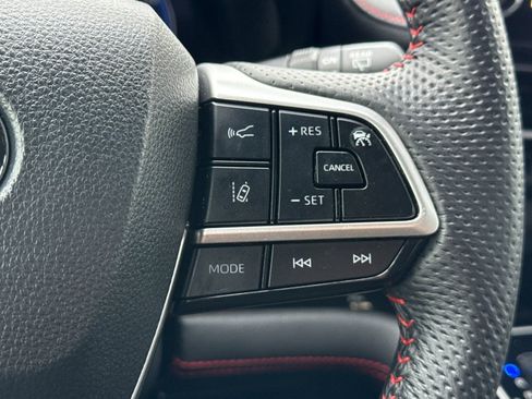 Used 2025 Toyota Sienna XSE w/ XSE Premium Package image 30