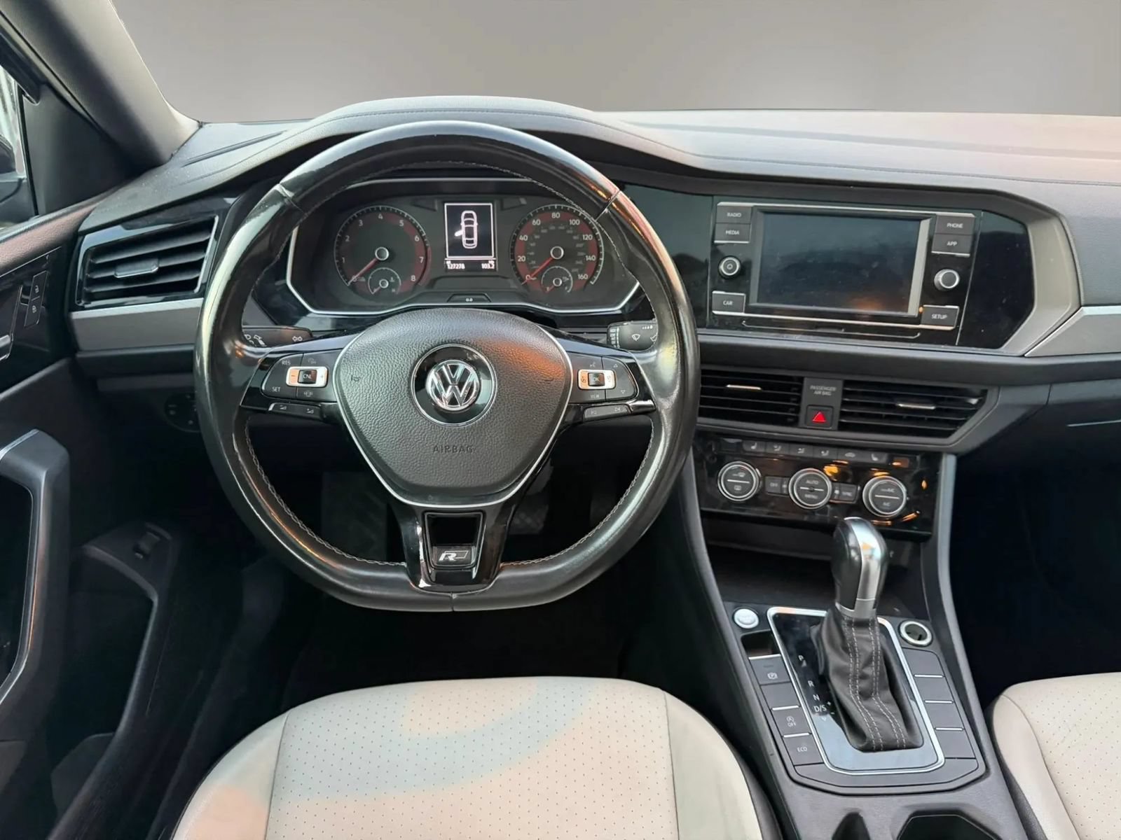Used 2019 Volkswagen Jetta R-Line FWD image 27