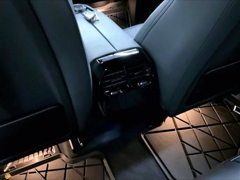 Certified 2026 BMW iX xDrive45 w/ M Sport Package image 36