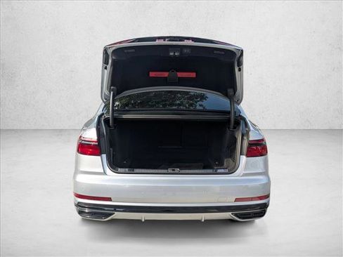 Used 2021 Audi A8 L 4.0T image 6