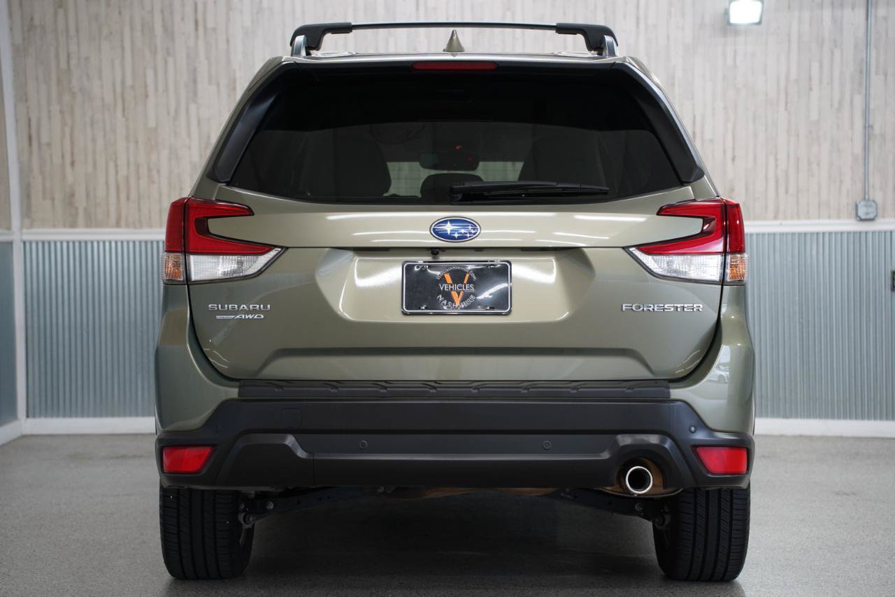 Used 2020 Subaru Forester Limited AWD/4WD image 9