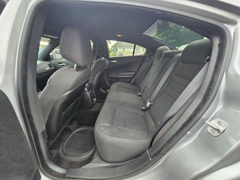 Used 2013 Dodge Charger SE RWD image 22