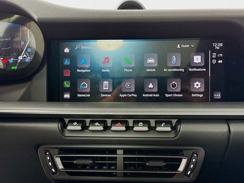 Used 2024 Porsche 911 Carrera image 18