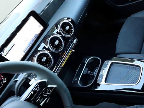 Certified 2026 Mercedes-Benz CLA 250 4MATIC image 20