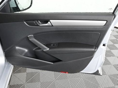 Certified 2021 Volkswagen Passat 2.0T S image 10