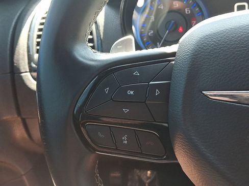 Used 2017 Chrysler 300 S AWD/4WD image 21