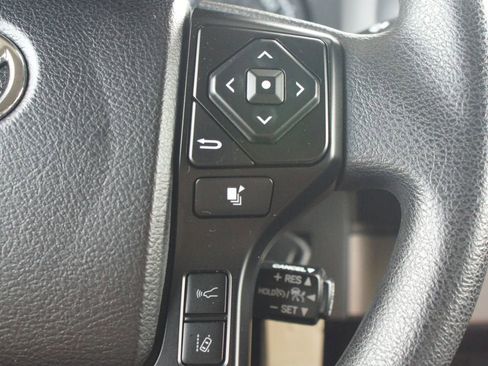 Used 2022 Toyota Tacoma SR w/ SR Convenience Package image 8