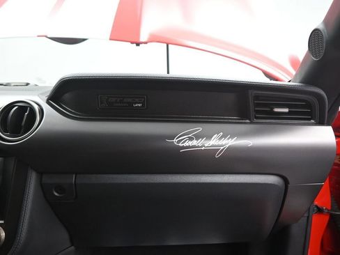 Used 2020 Ford Mustang Shelby GT500 w/ Technology Package RWD image 30