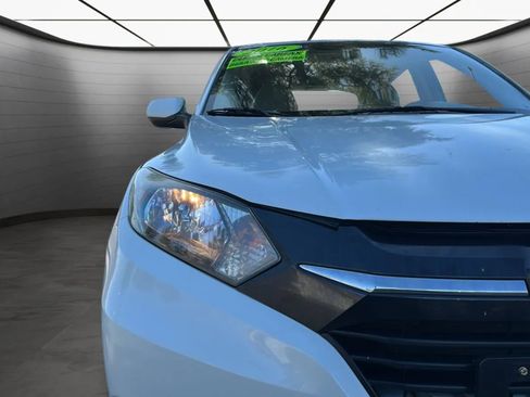 Used 2016 Honda HR-V LX image 44
