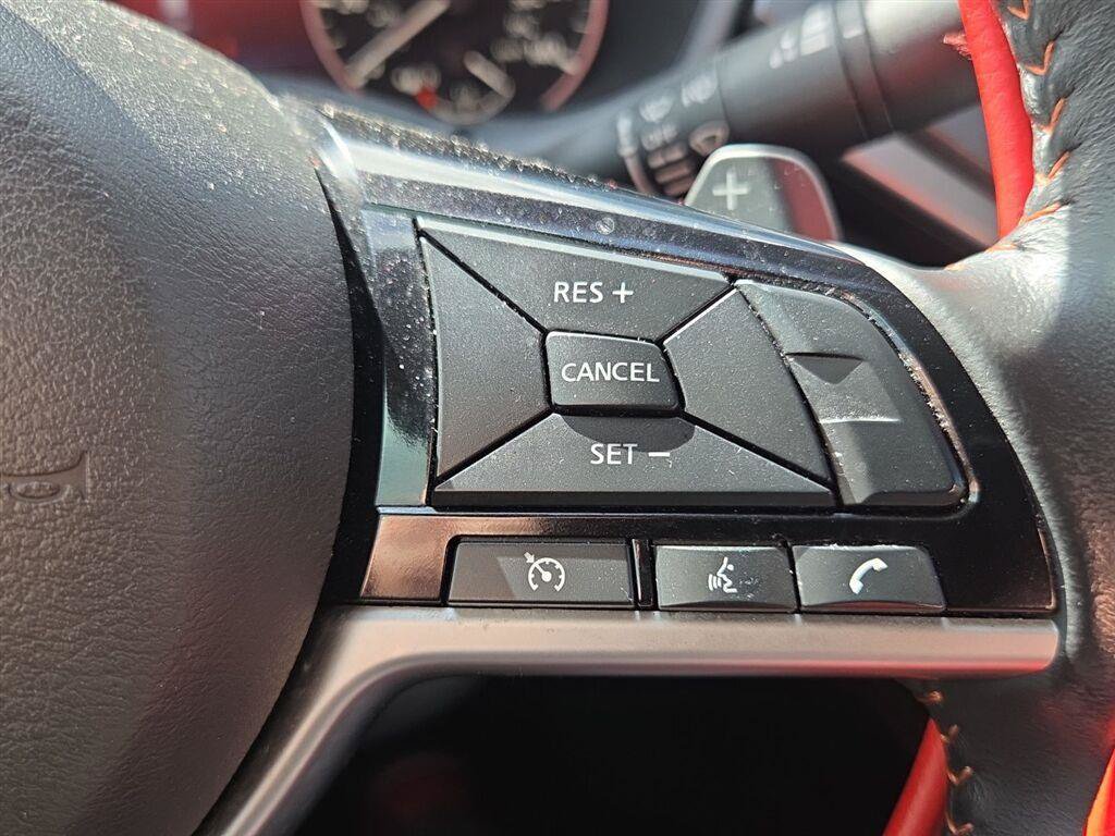 Used 2023 Nissan Altima 2.5 SR FWD image 12