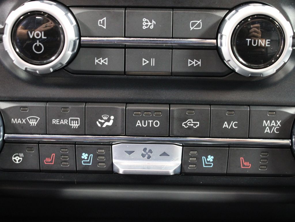 Used 2023 Ford F150 Lariat w/ Equipment Group 502A High AWD/4WD image 64