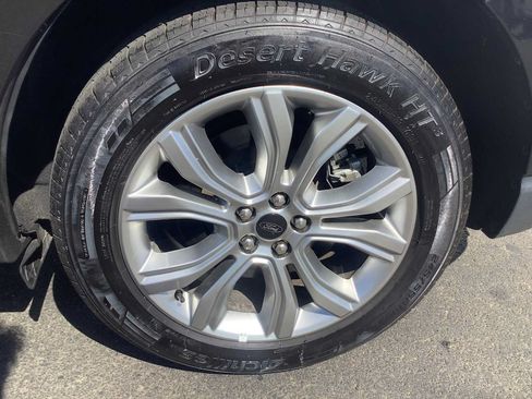 Used 2024 Ford Edge Titanium AWD/4WD image 8