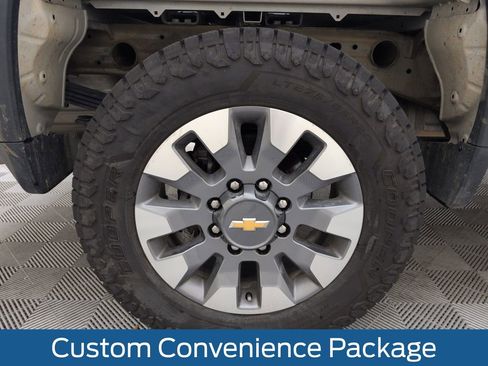 Used 2024 Chevrolet Silverado 2500 Custom w/ Custom Value Package AWD/4WD image 16