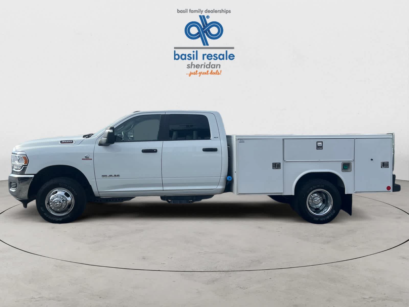 Used 2024 RAM 3500 SLT w/ Quick Order Package 2YG SLT AWD/4WD image 4