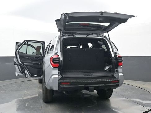 New 2026 Toyota 4Runner SR5 image 34