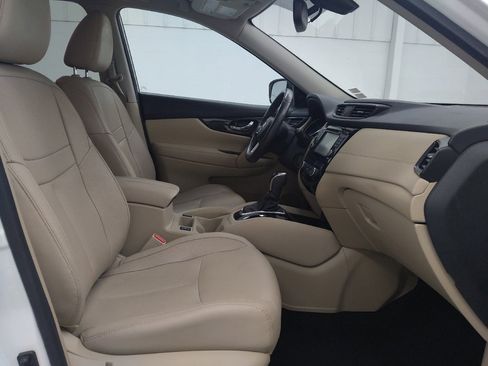 Used 2017 Nissan Rogue SL w/ SL Premium Package FWD image 21