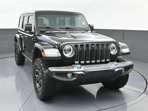 Used 2023 Jeep Wrangler Unlimited Rubicon 4xe AWD/4WD image 3