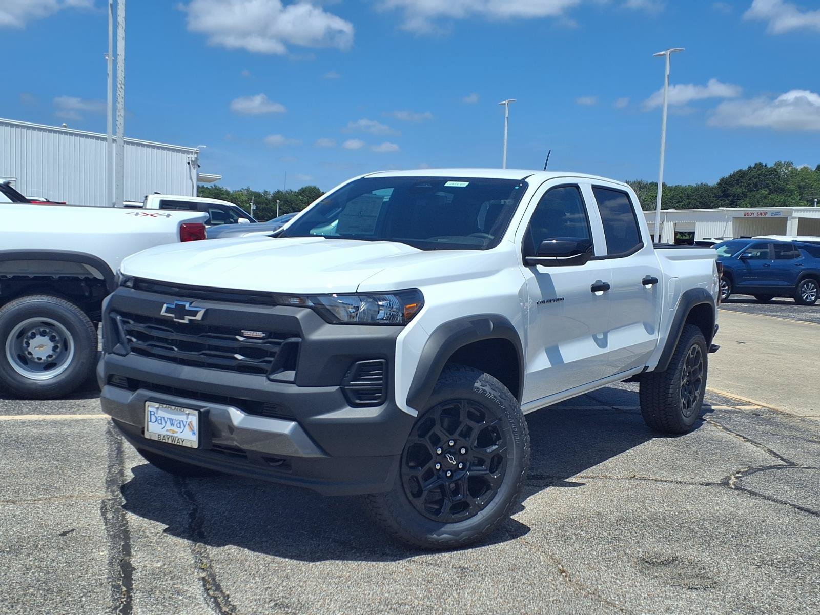 New 2026 Chevrolet Colorado Trail Boss AWD/4WD image 2