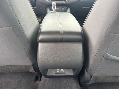 Used 2025 Nissan Altima 2.5 SV image 24