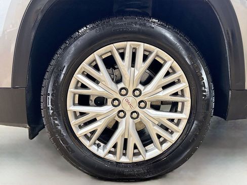 New 2025 GMC Acadia Elevation w/ Elevation Premium Package image 30