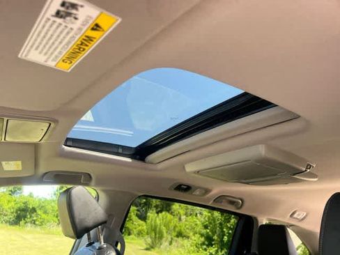 Used 2024 Honda Odyssey Touring image 32