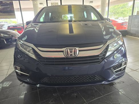 Used 2018 Honda Odyssey Touring image 2