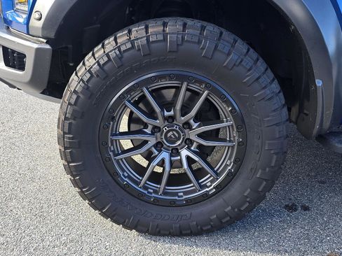 Used 2018 Ford F150 Raptor w/ Equipment Group 801A Mid image 12