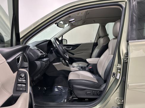 Used 2020 Subaru Forester Limited AWD/4WD image 4