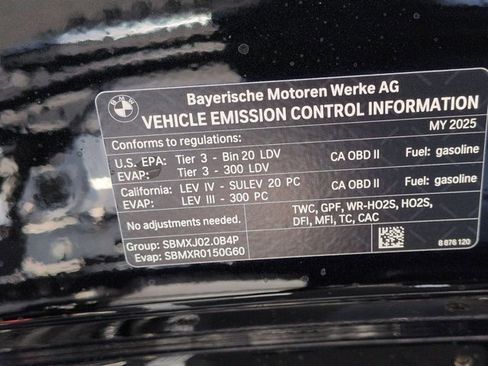 Used 2025 BMW 330i Sedan w/ Premium Package image 27