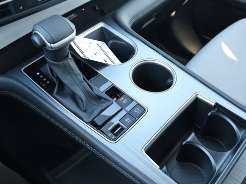 New 2026 Toyota Sienna XLE image 23