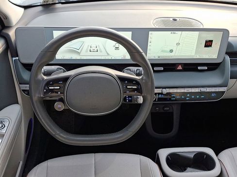 Used 2022 Hyundai Ioniq 5 SEL image 12