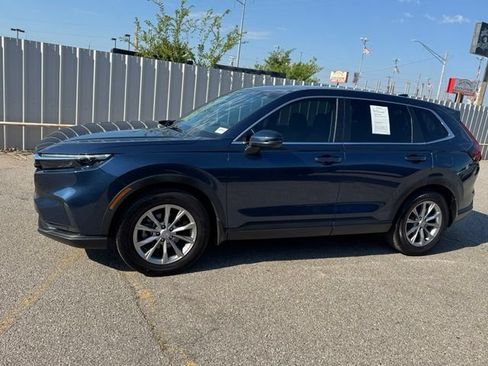 Used 2025 Honda CR-V EX-L image 3