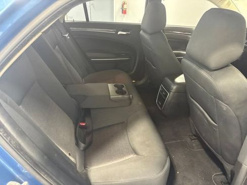 Used 2020 Chrysler 300 Touring w/ Sport Appearance Package RWD image 21
